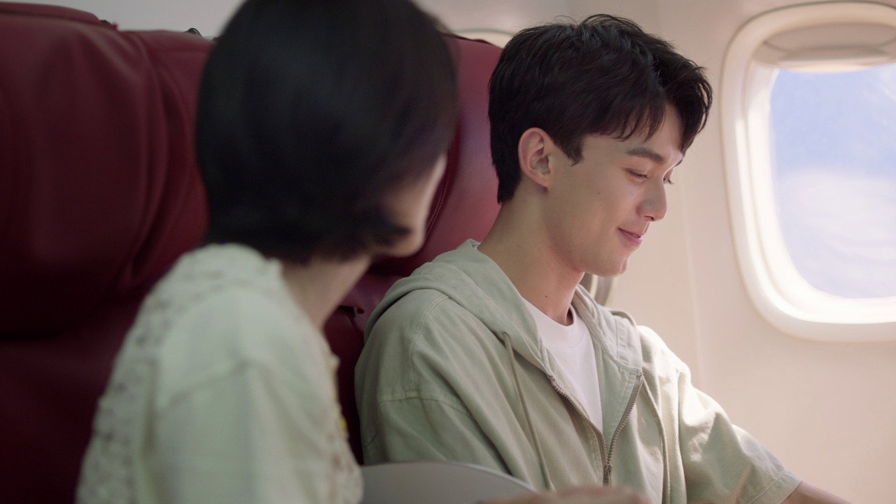 Do you want to be my boyfriend? - Yes, Yes, Yes.