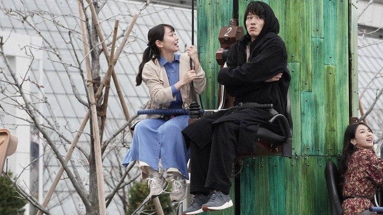 Lovers Date! Has Happiness Blocked the Manga Writer? Beyond Broken Love